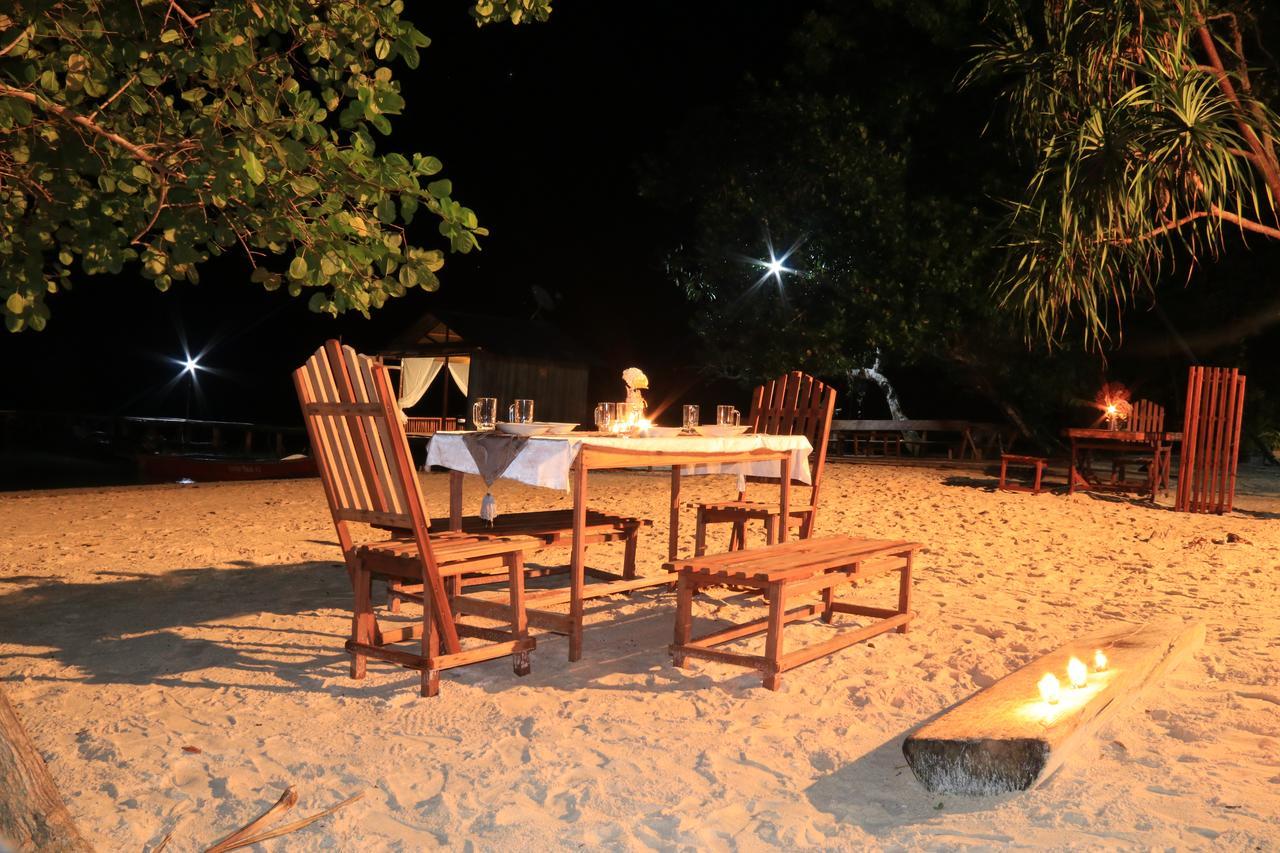 Kamar Raja Guest House Selpele Bagian luar foto